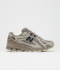 New Balance 1906R Shoes in Arid Stone
