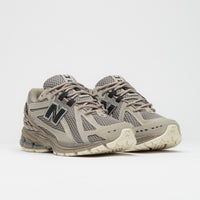 New Balance 1906R Shoes in Arid Stone thumbnail