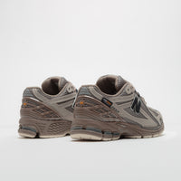 New Balance 1906R Shoes in Arid Stone thumbnail