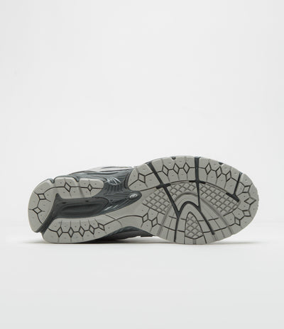 New Balance 1906R Shoes in Raincloud