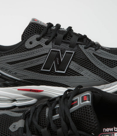 New Balance 1906R Shoes in Black and White