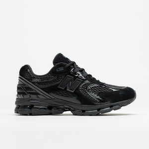Black / Black