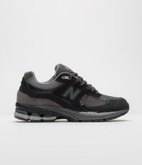New Balance 2002R Shoes in Black and White / Grey
