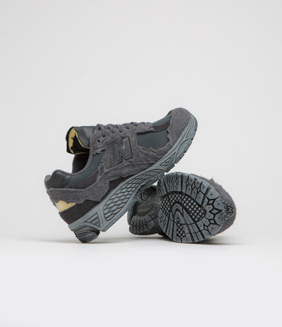 New Balance 2002R Shoes - Phantom / Magnet