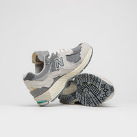 New Balance 2002R Shoes - Rain Cloud / Magnet thumbnail