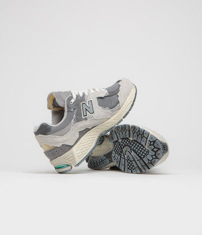 New Balance 2002R Shoes - Rain Cloud / Magnet