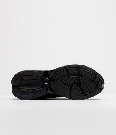 New Balance 2010 Shoes in Meteorite and Black