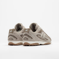 New Balance 204L Shoes - Arid Stone / Thunder Brown thumbnail