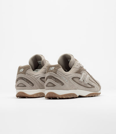 New Balance 204L Shoes - Arid Stone / Thunder Brown
