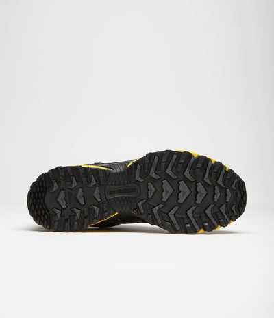 New Balance 610 Shoes in Black