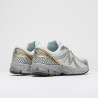 New Balance 860 Shoes in Sea Salt and Gold Metallic thumbnail