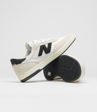 New Balance Numeric 440 V2 Shoes in Sea Salt and Black