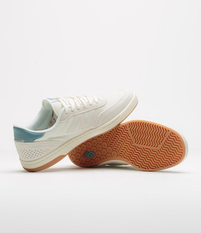 New Balance Numeric 440 V2 Shoes in Sea Salt and Salt Water