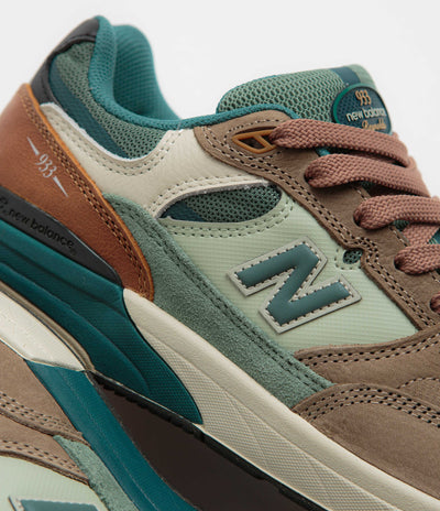 New Balance Numeric 933 Andrew Reynolds Shoes in Mushroom