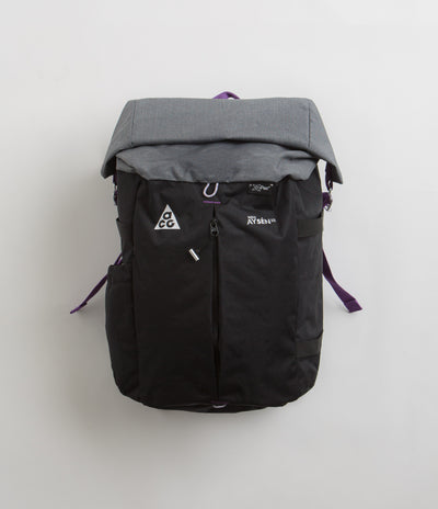 Nike ACG Aysen 32L Day Pack in Black and Cool Grey / White