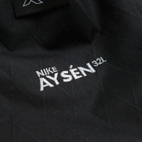 Nike ACG Aysen 32L Day Pack in Black and Cool Grey / White thumbnail