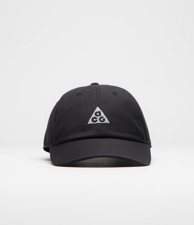 Nike ACG Club Cap in Black and Black / Black / Black