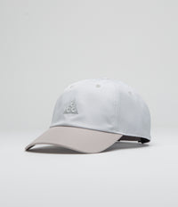 Nike ACG Club Cap in Photon Dust and College Grey / Photon Dust