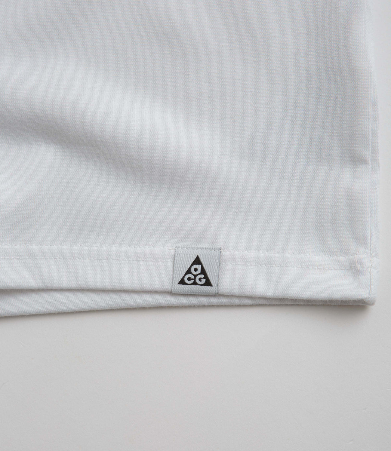 Nike ACG Cruise Boat T-Shirt - Summit White | Flatspot