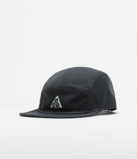 Nike ACG Fly Cap in Black and Black / Black / Black