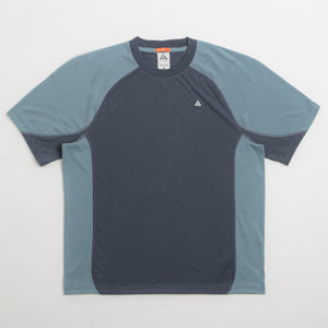 Thunder Blue / Smokey Blue / Summit White