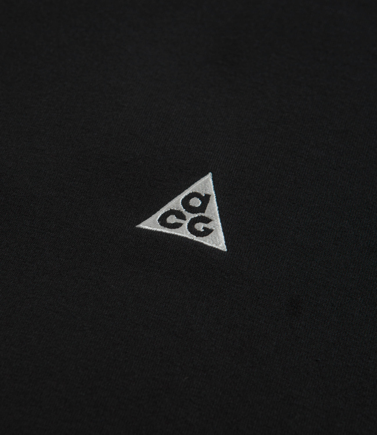 Nike ACG Heavyweight Long Sleeve T-Shirt - Black | Flatspot