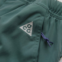 Nike ACG Hiking Shorts in Bicoastal and Vintage Green / Summit White thumbnail