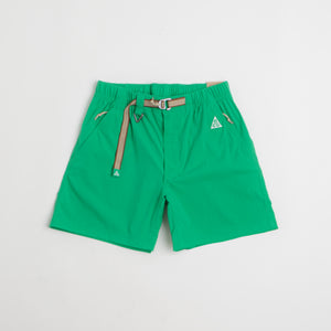 Stadium Green / Summit White