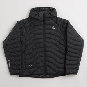 Black / Black / Black / Summit White
