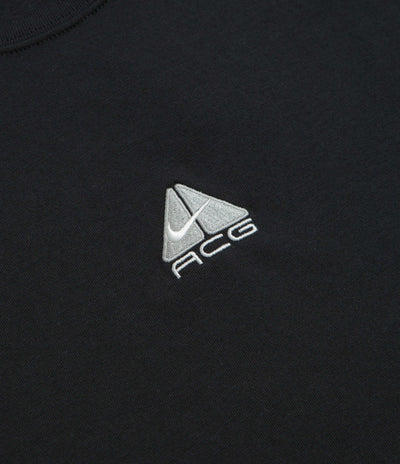 Nike ACG Lungs T-Shirt in Black and Light Smoke Grey / Summit White