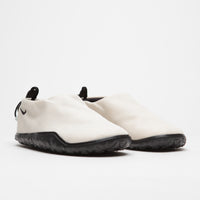 Nike ACG Moc Shoes - Summit White / Black - Summit White - Black thumbnail