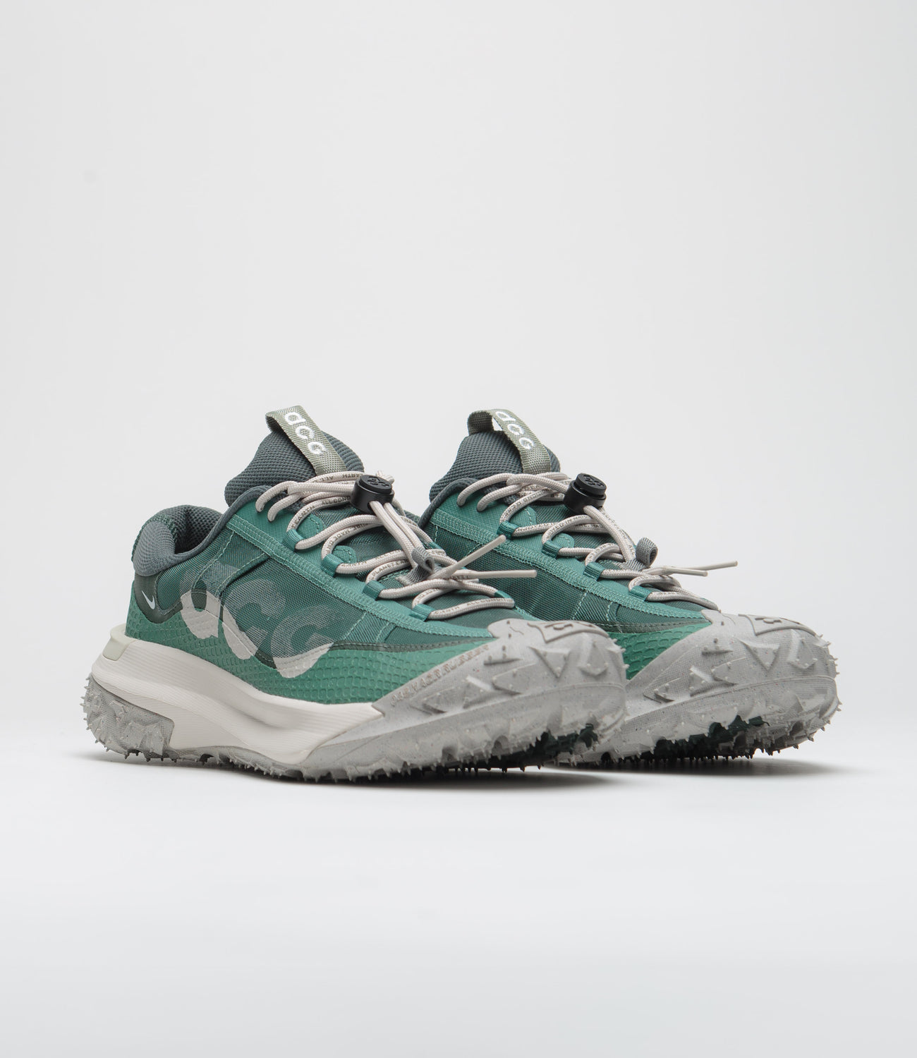 Nike ACG Mountain Fly 2 Low Shoes Bicoastal Light Orewood Brn Vintage Green Order by 3pm for Free Next Day Delivery Flatspot
