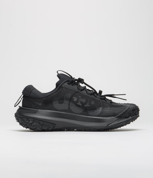nike acg mountain fly 2 low shoes black anthracite black black 1 500x580