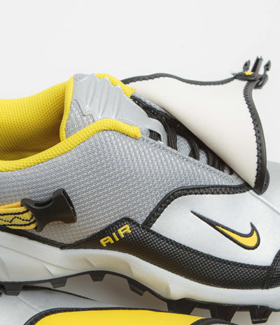 Nike ACG Phassad Shoes in Black and Yellow Zest and Metallic Silver