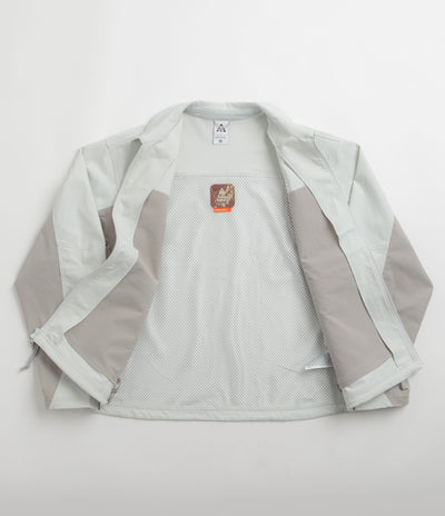 Nike ACG Smith Summit Jacket - Photon Dust / Grey Fog / Summit White
