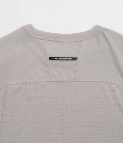 Nike ACG Solar Chase T-Shirt - College Grey / Black / Summit White