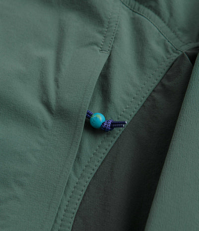 Nike ACG Sun Farer Jacket in Bicoastal and Vintage Green / Summit White