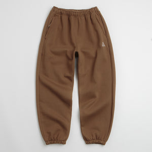Mosswood Brown / Summit White