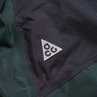 Nike ACG Womens Chain Of Craters Jacket - Faded Spruce / Gridiron / Summit White thumbnail
