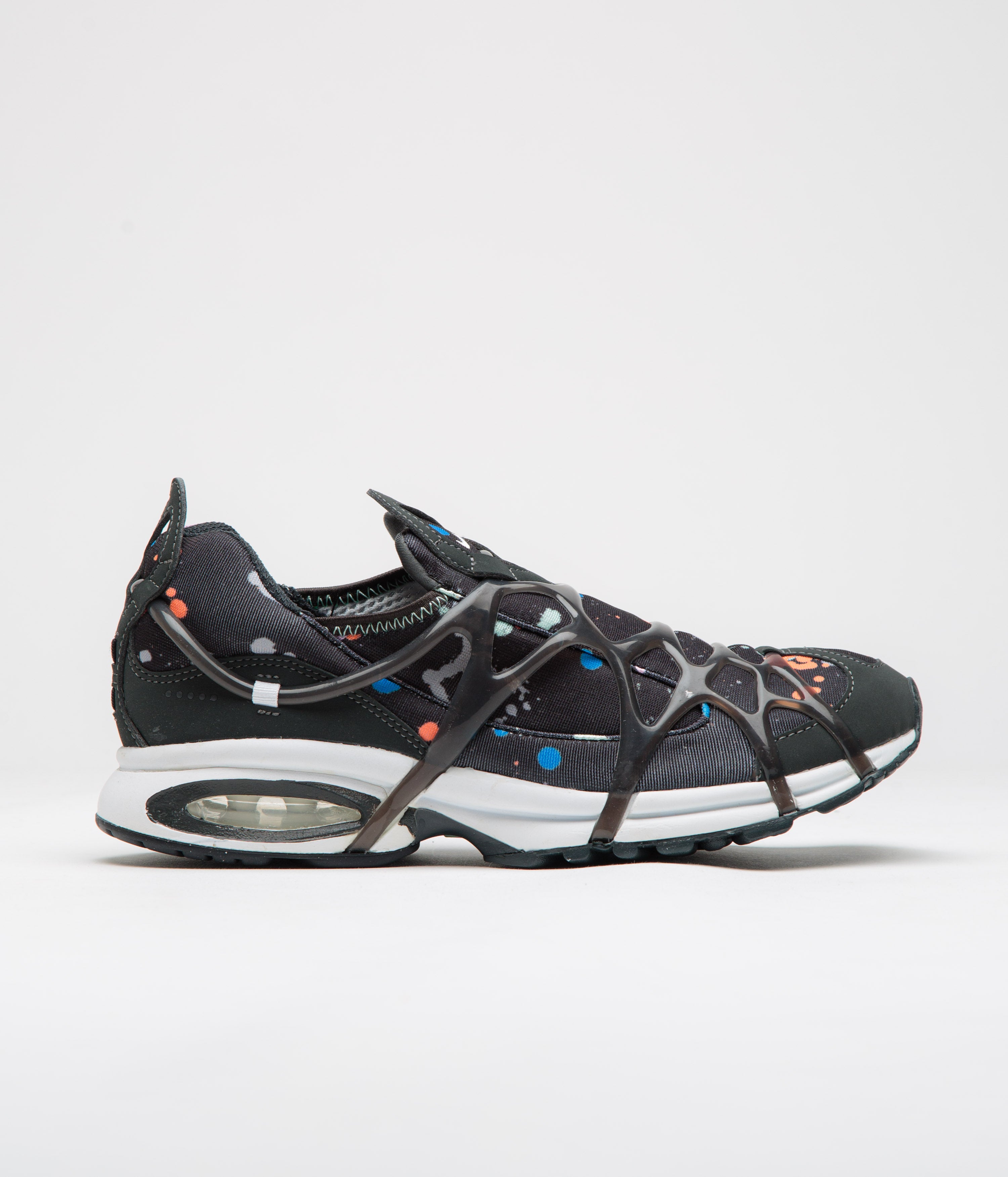 Nike Air Kukini SE Shoes in Black and Anthracite and White - Phantom