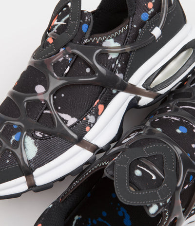 Nike Air Kukini SE Shoes in Black and Anthracite and White - Phantom