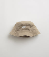 Nike Apex Futura Washed Bucket Hat in Khaki and White