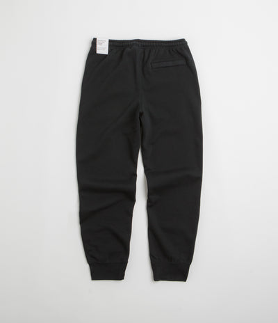 Nike Club Joggers in Black and Black / White