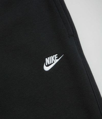 Nike Club Joggers in Black and Black / White