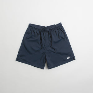 Obsidian / White