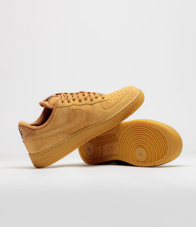 Nike SB Air Force 1 Shoes in Flax and Flax and Black - Gum Light Brown