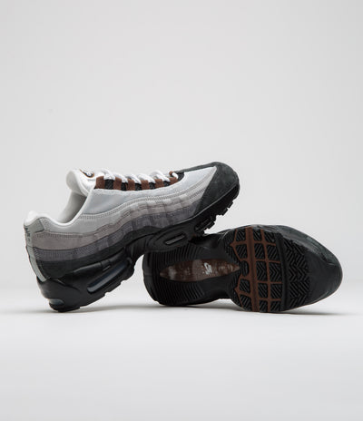 Nike SB Air Max 95 Shoes in Black and Cacao Wow and Anthracite - Light Graphite