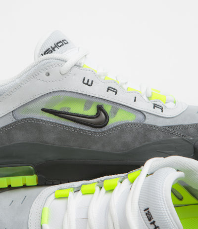 Nike SB Air Max Ishod Shoes in Black and Neon Yellow and Anthracite - Light Graphite