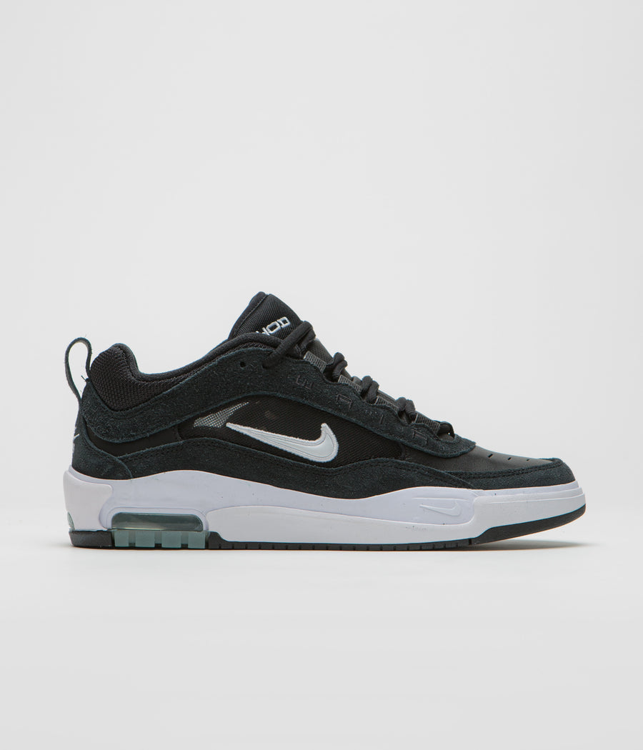 Nike SB Air Max Ishod Shoes in Black and White and Black - Black