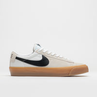 Nike SB Blazer Low Pro GT Shoes in White and Black and White - White thumbnail